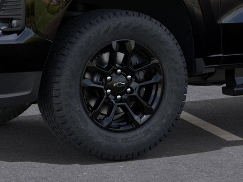 New 2026 Chevrolet Colorado Z71 w/ Midnight Edition AWD/4WD image 9