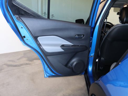 Used 2021 Nissan Kicks SR w/ SR Premium Package image 37