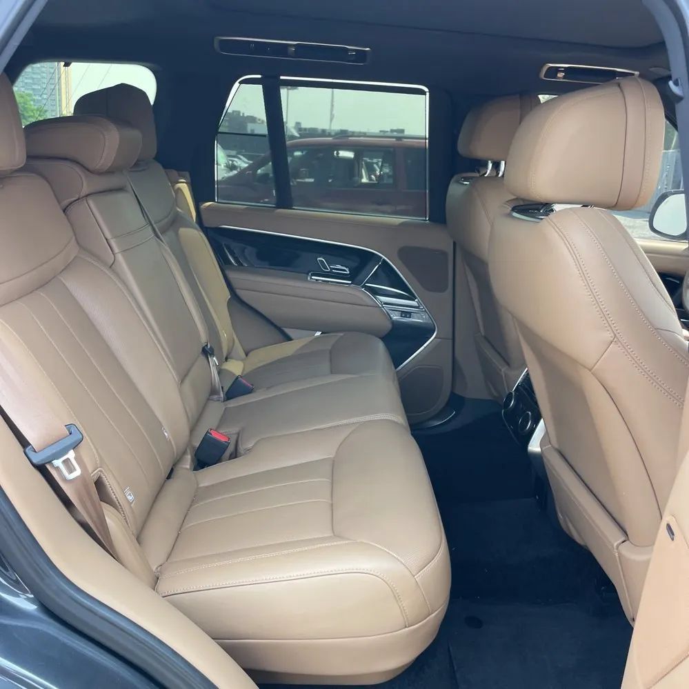 Used 2023 Land Rover Range Rover SE AWD/4WD image 10