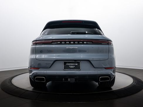 Certified 2026 Porsche Cayenne image 6