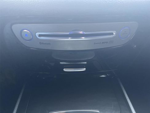 Used 2014 Hyundai Genesis 3.8 image 17