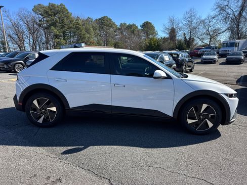 New 2026 Hyundai Ioniq 5 SE RWD image 8
