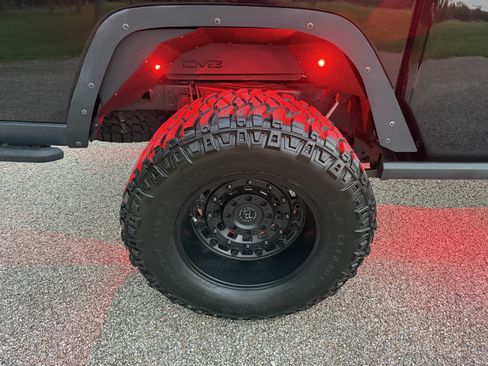 Used 2022 Jeep Gladiator Rubicon w/ Trailer Tow Package AWD/4WD image 14