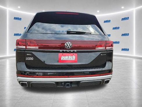Used 2024 Volkswagen Atlas Peak Edition SEL AWD/4WD image 5