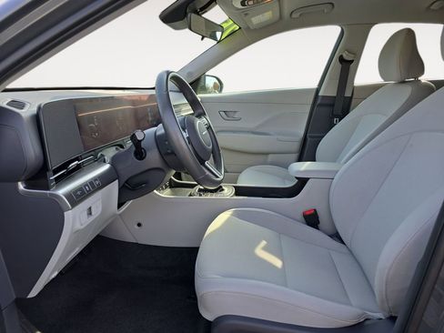 Certified 2025 Hyundai Kona SEL image 10