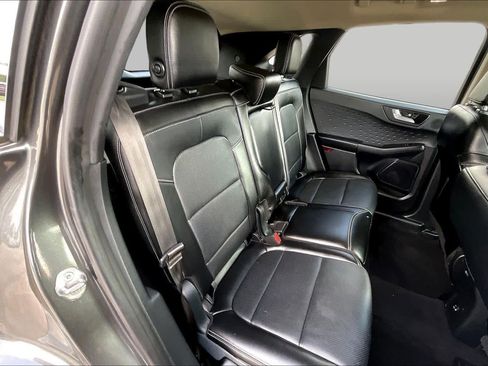 Used 2020 Ford Escape Titanium FWD image 19