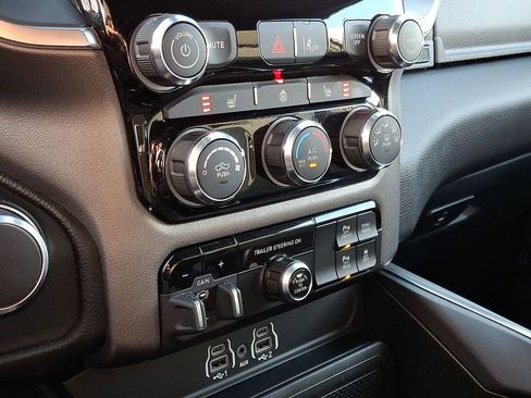 Used 2025 RAM 1500 Big Horn image 15