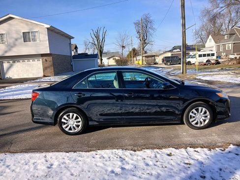 Used 2012 Toyota Camry SE image 5