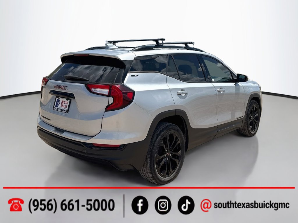 Used 2022 GMC Terrain SLT w/ LPO, 'HIT The Road' Package FWD image 8