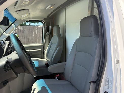 Used 2025 Ford E-450 and Econoline 450 Super Duty w/ Power Equipment Group RWD image 26