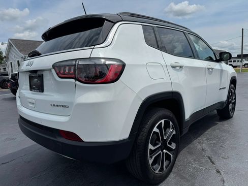 Used 2023 Jeep Compass Limited w/ Sun and Sound Group AWD/4WD image 3