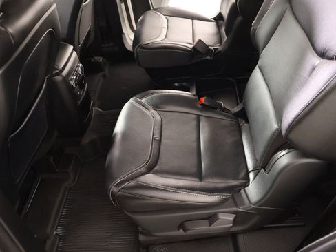 Used 2020 Ford Explorer ST w/ ST Street Pack image 13