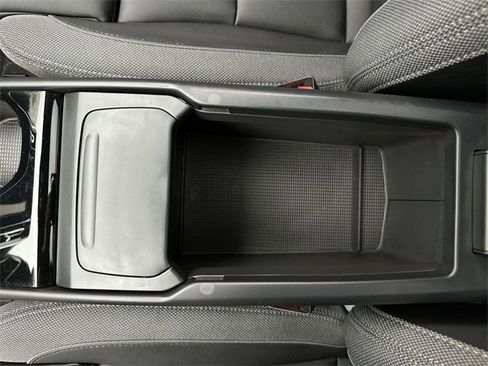 Certified 2023 Volvo XC40 Recharge Ultimate w/ Protection Package Premier image 21