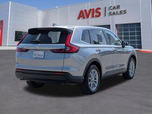 Used 2025 Honda CR-V EX image 6