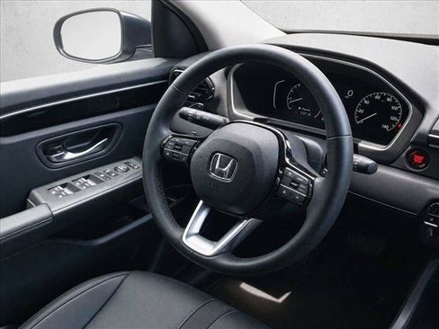 Used 2025 Honda Pilot Touring image 24