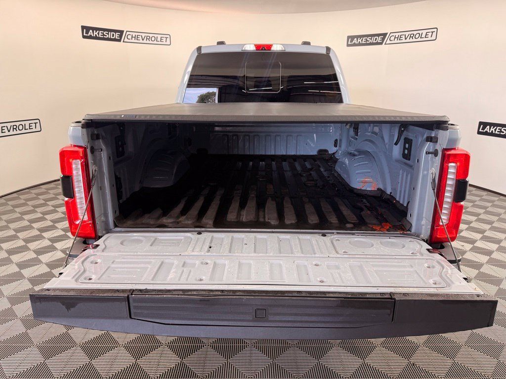 Used 2025 Ford F250 Lariat w/ Lariat Ultimate Package AWD/4WD image 14