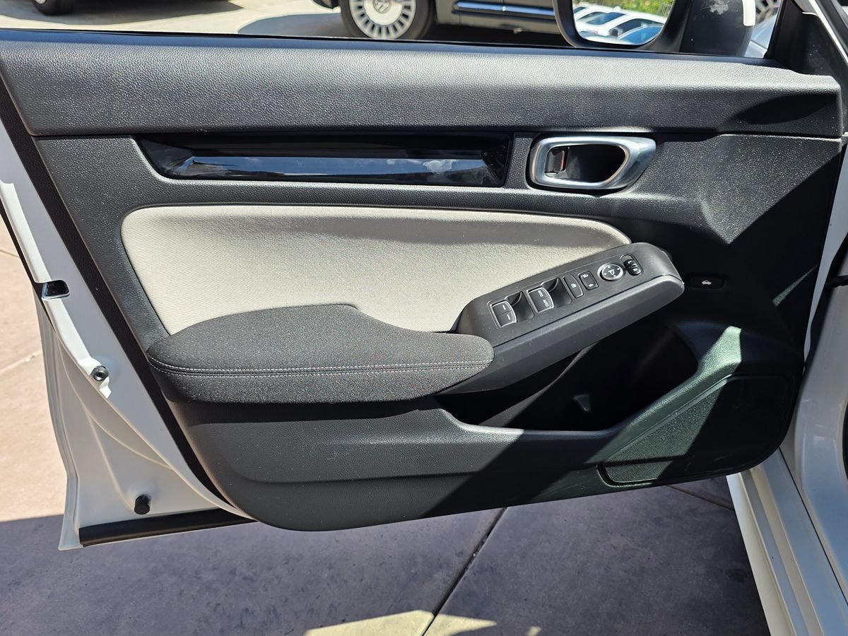 Used 2022 Honda Civic EX image 27