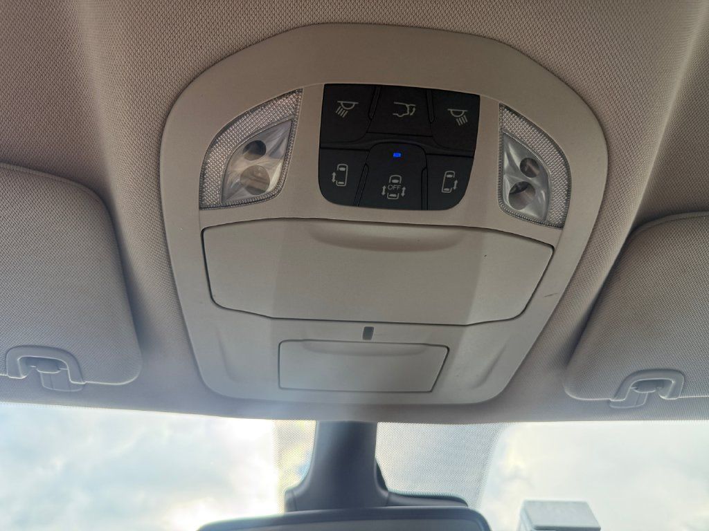 Used 2023 Chrysler Voyager LX FWD image 25