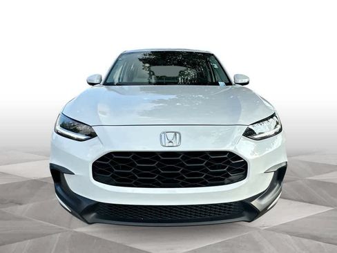 Used 2025 Honda HR-V LX image 3
