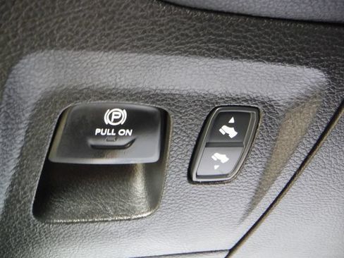 Used 2026 RAM 1500 Laramie AWD/4WD image 22