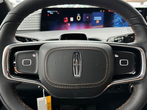 New 2025 Lincoln Navigator Black Label image 25