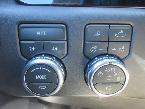 New 2026 GMC Sierra 1500 SLT w/ SLT Premium Plus Package image 17