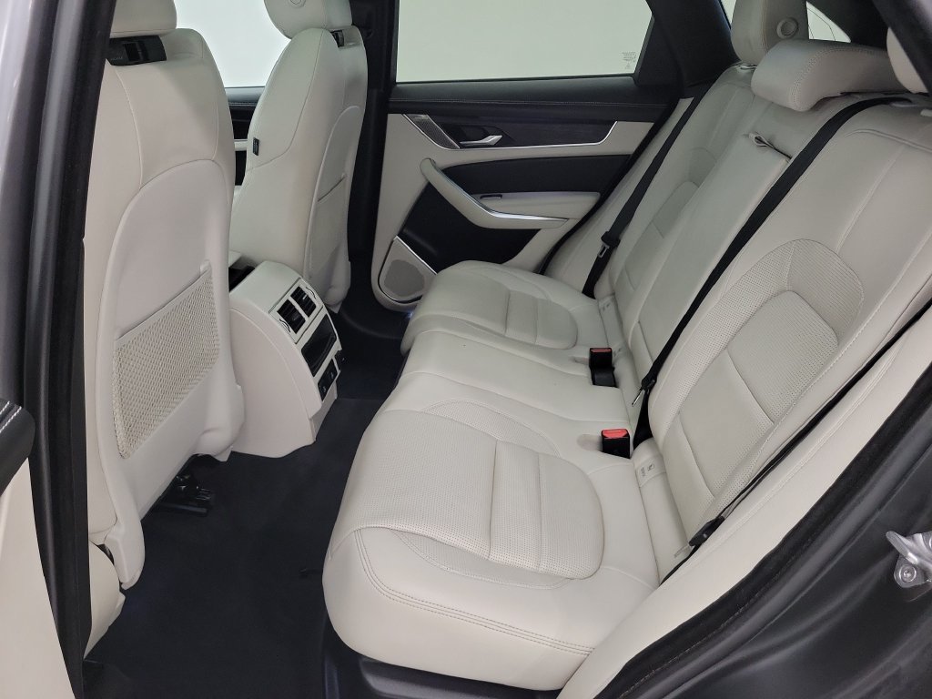 Used 2024 Jaguar F-PACE R-Dynamic S AWD/4WD image 22