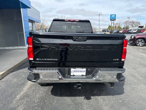 New 2026 Chevrolet Silverado 2500 LTZ w/ LTZ Plus Package AWD/4WD image 9