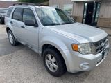 Used 2010 Ford Escape XLT image 2