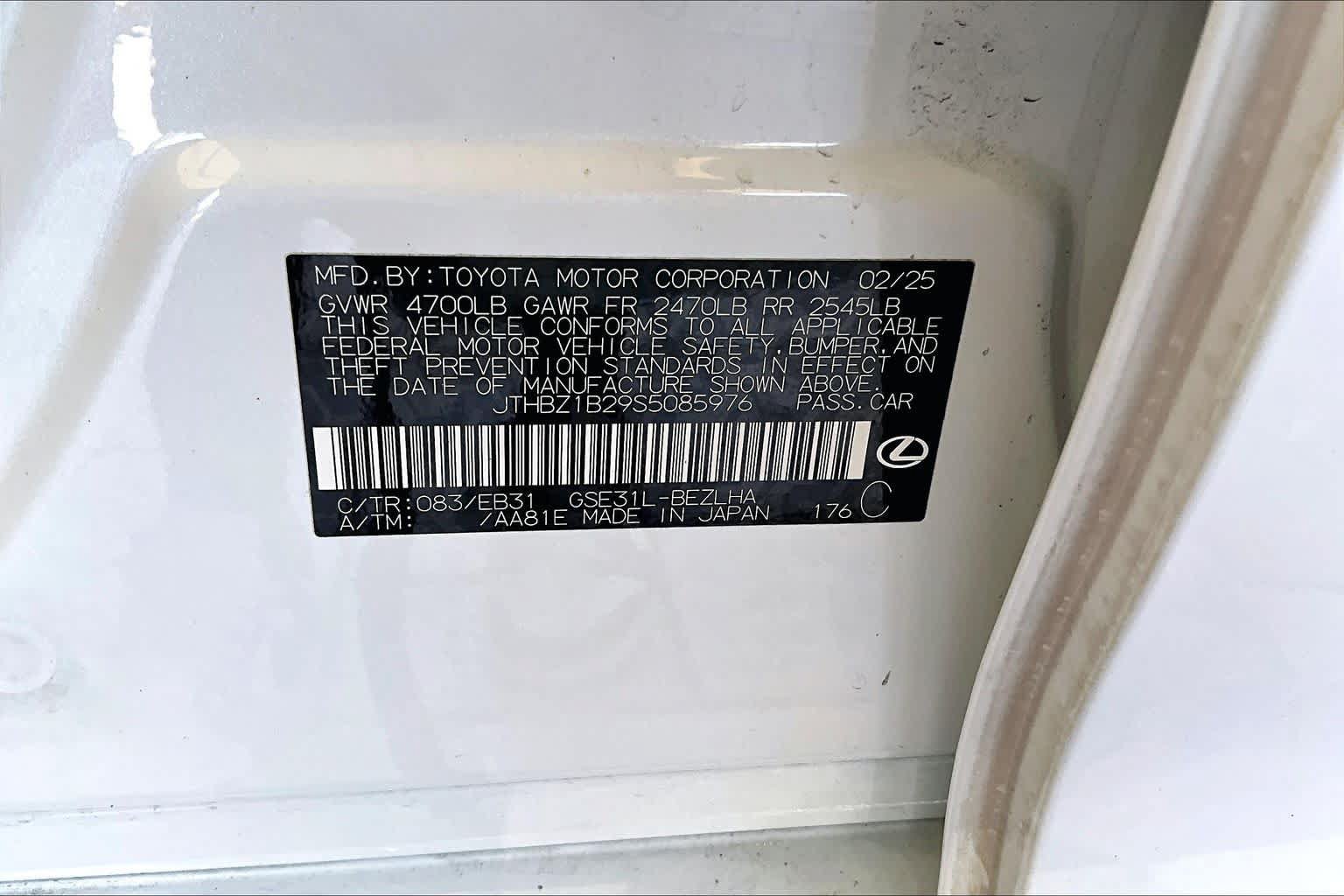 Used 2025 Lexus IS 350 F Sport w/ Accessory Package 2 RWD image 35