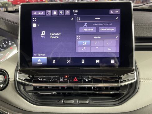 Used 2022 Jeep Compass Limited image 22