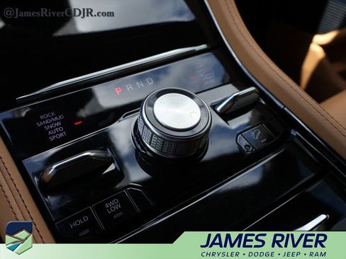 Used 2021 Jeep Grand Cherokee L Summit AWD/4WD image 40