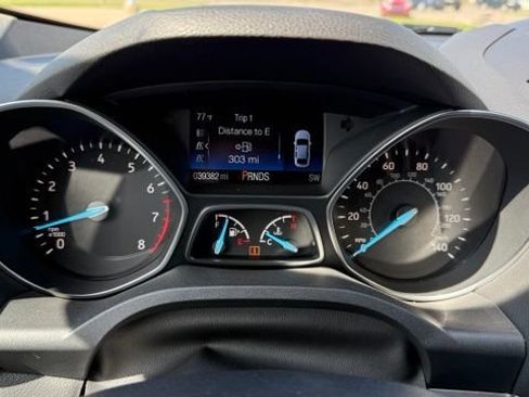 Used 2018 Ford Escape S FWD image 35