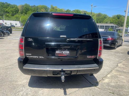 Used 2012 GMC Yukon XL Denali image 3