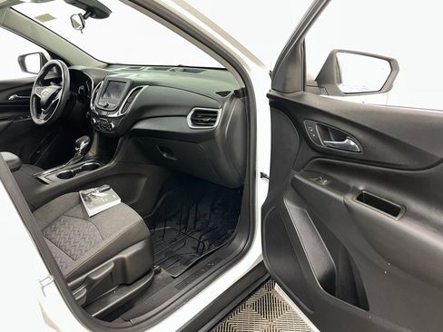 Used 2022 Chevrolet Equinox LT image 35