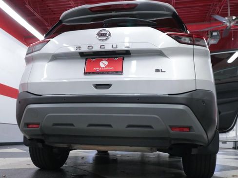 Used 2021 Nissan Rogue SL w/ Premium Package image 37