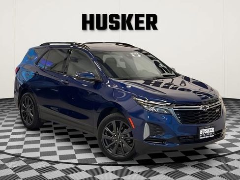 Used 2022 Chevrolet Equinox RS w/ Infotainment Package AWD/4WD image 1