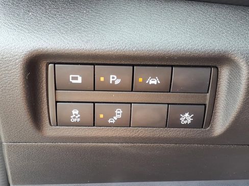 Used 2022 Nissan Kicks S FWD image 24