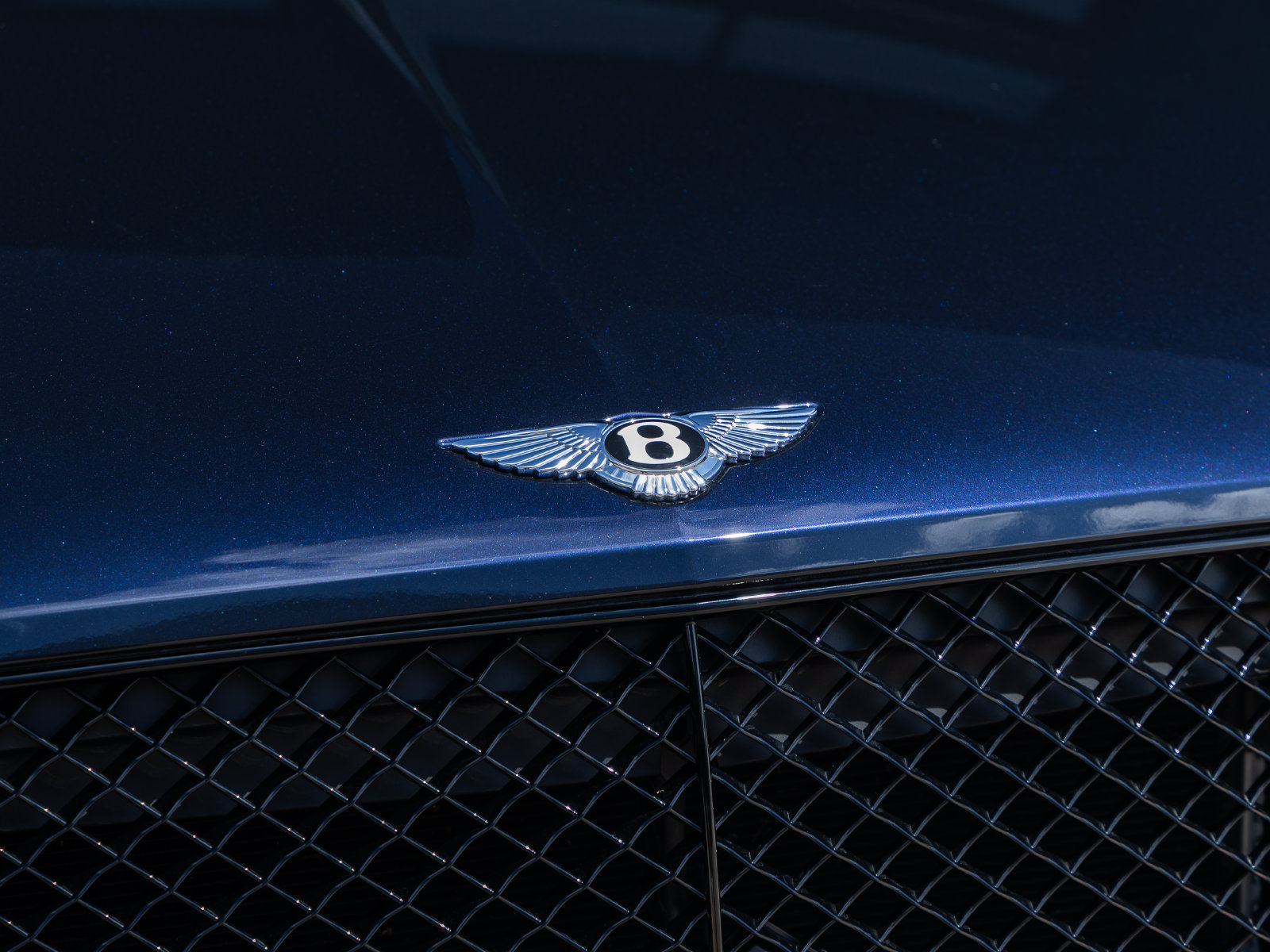 Used 2023 Bentley Bentayga AWD/4WD image 17