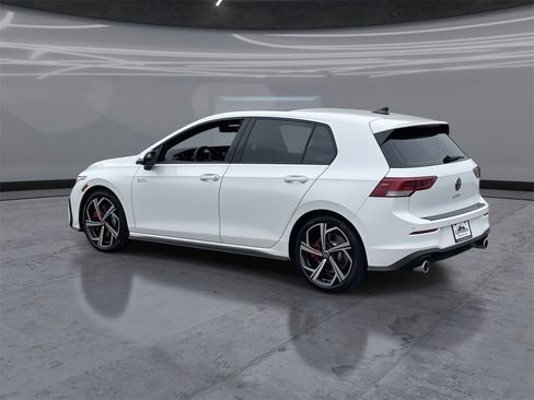 New 2026 Volkswagen GTI SE image 4