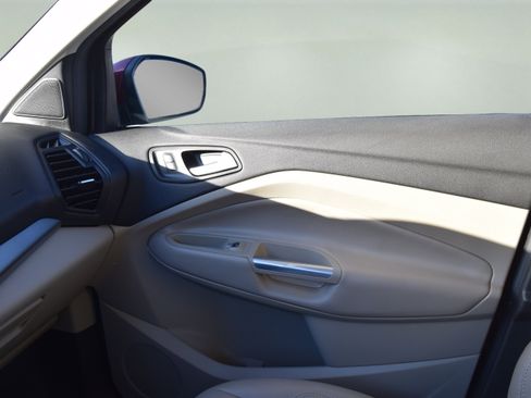 Certified 2019 Ford Escape SEL image 16