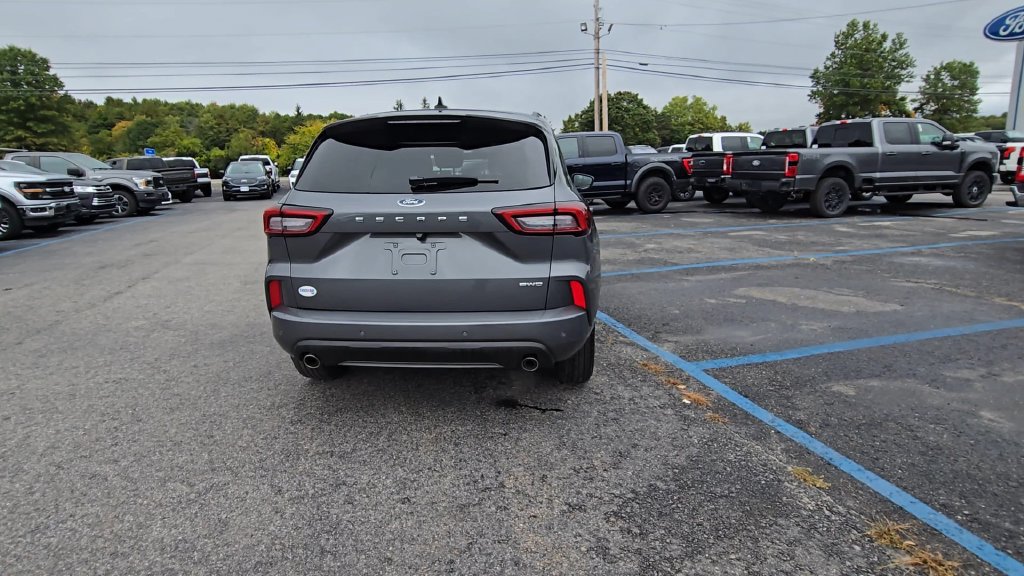 Certified 2023 Ford Escape ST-Line AWD/4WD image 19
