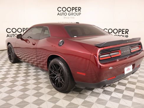 Used 2019 Dodge Challenger GT w/ Blacktop Package AWD/4WD image 20