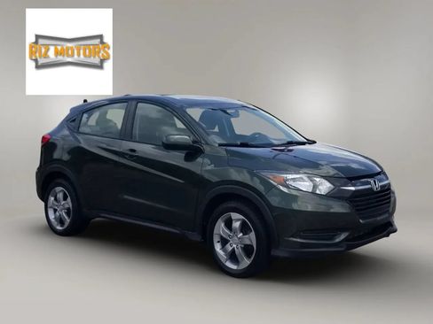 Used 2017 Honda HR-V LX image 3