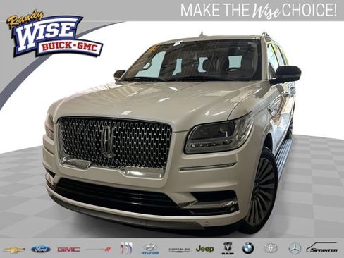 Used 2019 Lincoln Navigator Reserve AWD/4WD image 1