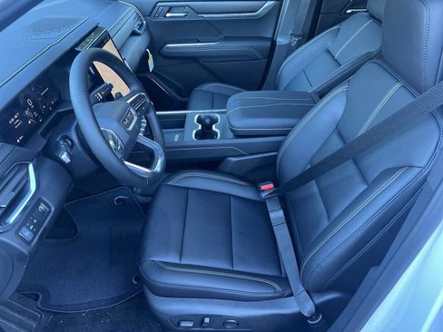 New 2026 GMC Acadia Elevation w/ Black Edition FWD image 17