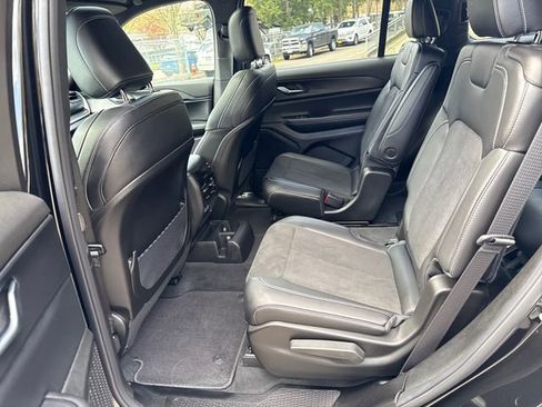 New 2025 Jeep Grand Cherokee L Altitude AWD/4WD image 14