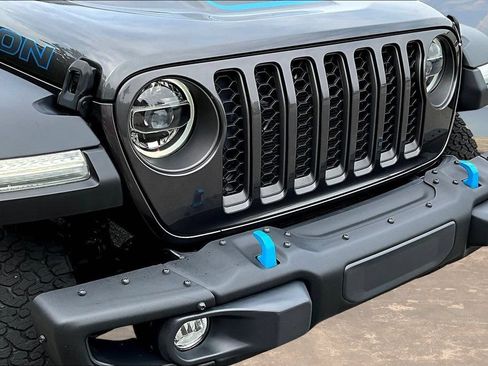 Used 2022 Jeep Wrangler Unlimited Rubicon 4xe w/ Steel Bumper Group AWD/4WD image 35