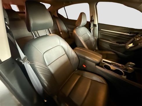 Used 2024 Nissan Altima 2.5 SR w/ SR Premium Package image 28