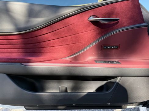 Used 2018 Lexus LC 500 Coupe image 38